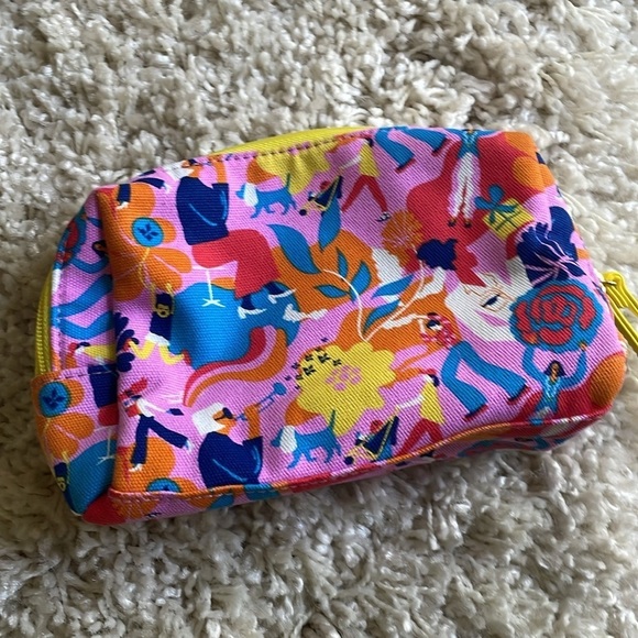 Kiehl's Makeup Travel Pouch Bag Colorful Yellow Wrist Loop Full Zipper - Picture 4 of 5